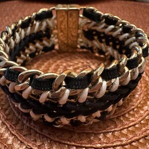 VERA BRADLEY Black In The Mix Bracelet Woven Chain Magnetic Clasp